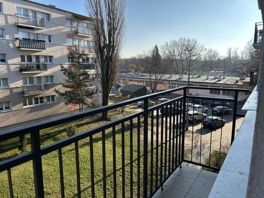 Wynajmij przytulne 37m² z balkonem i garderobą - Zdjęcie 1