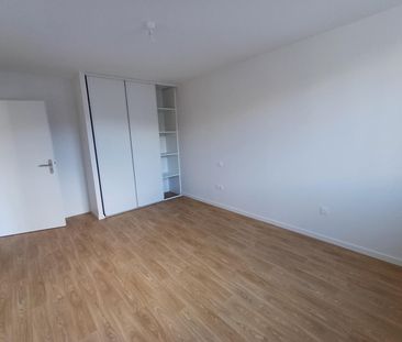 location Appartement T2 DE 53.62m² À LANNEMEZAN - Photo 3