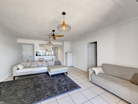 Waterfront Living on the Maroochy River! - Photo 3