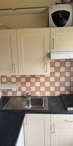 Room in a Shared House, Stuart Crescent, N22 - Photo 4