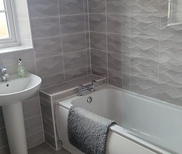 2 bedroom semi-detached house to rent - Photo 1