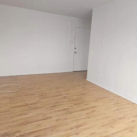 1 CH - 1 SDB - Montréal - $1,345 /mo - Photo 4