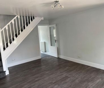 4 bedroom terraced house to rent - Photo 2