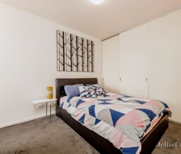 2 Bed, 1 Bath - Photo 4