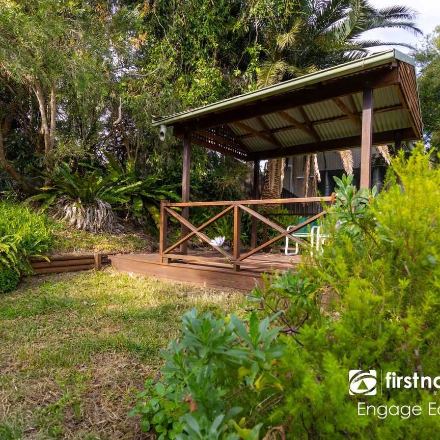 Perfectly Positioned Family Home Near Lake Macquarie - Photo 1