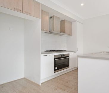 15 Astoria Rd Wollert VIC 3750 - Photo 3