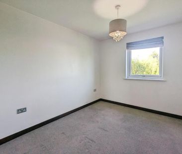 Front Lane, Upminster, RM14 - Photo 5