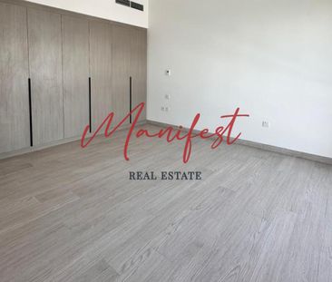 Ready to Move | Spacious | Landscaped - Photo 2