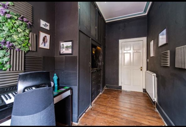 Room in a Shared Flat, Kirkwood Street, G51 - Photo 1