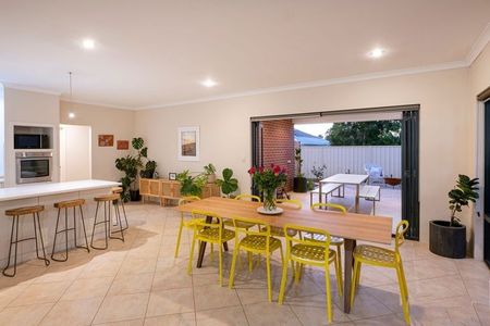 Fabulous Family Home - Photo 4