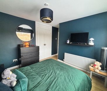 42 Oakwood Road, Carrickfergus, BT38 8ET - Photo 4