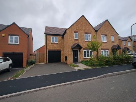 Gatcombe Way, Priorslee, Telford - Photo 2