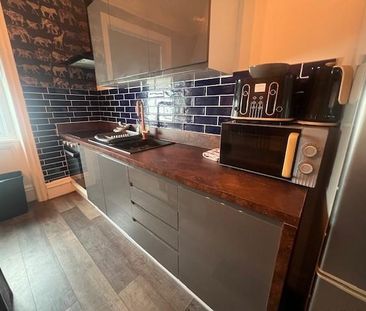 2 bedroom flat to rent - Photo 6