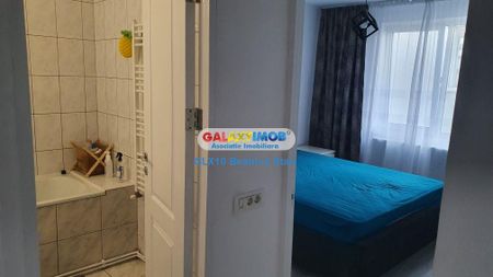 Inchiriere apartament 4 camere Sebastian centrala termica/parcare - Fotografie 3