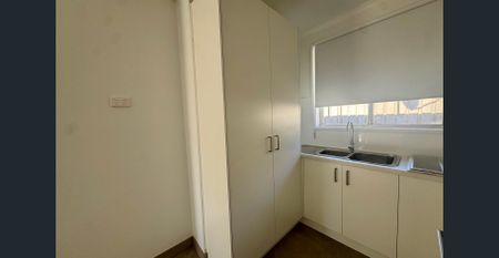 Fully renovated 2-bedroom unit. - Photo 5