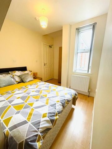 Wolseley Street, Room 1, ALL BILLS INCLUDED, BT71LG, Belfast - Photo 2