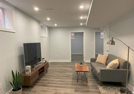 For Lease - 107 Castle Oaks Crossing, Brampton, Ontario - Photo 5