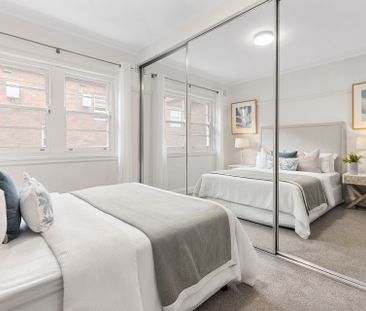 Rare Kirribilli Apartment with 2 Parking Spaces - Photo 1