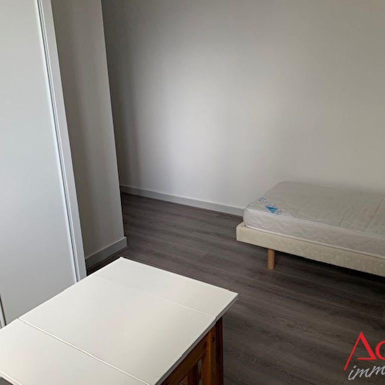 Location Appartement 1 pièce 15m² - Photo 1
