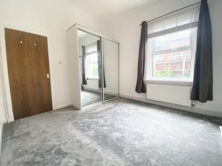 2 Bedroom Flat - Photo 5