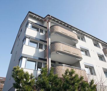 "Living in a quiet residential area!" - Photo 3