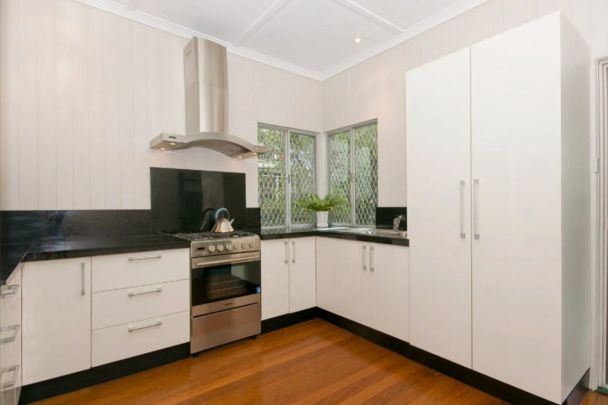 66 Abbotsleigh Street, - Photo 1