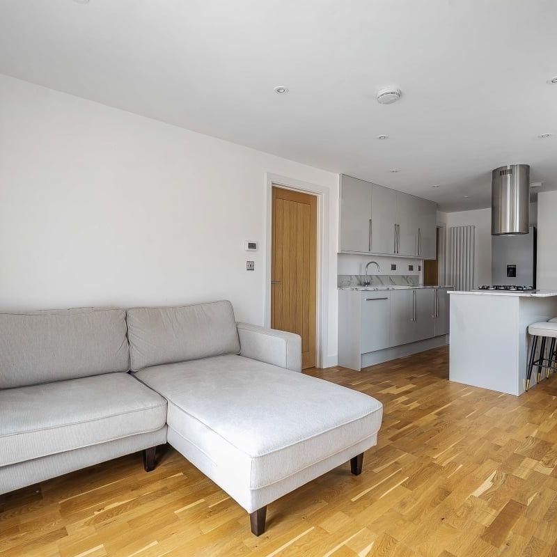 2 bedroom maisonette to rent - Photo 1
