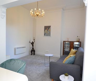 A modern and immaculately presented double bedroom property located within Kemp Town village. Offered to unfurnished. Available 28th August 2024. - Photo 6