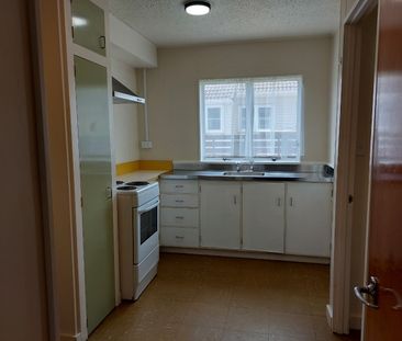 Bottom floor Flat - Photo 4
