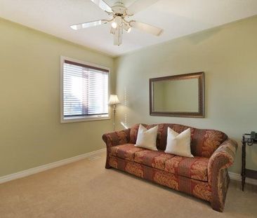 For Lease - 390 Grovehill Road, Oakville, Ontario - Photo 5