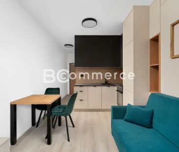 Pronájem bytu 1+kk s terasou a zahrádkou, a parkovacím stáním 20 m - Photo 3