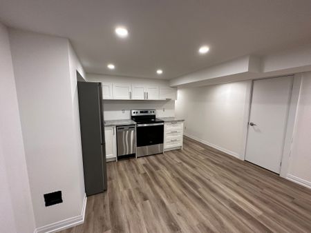 For Lease - 25 Coulson Avenue Unit# Lower, Toronto, Ontario - Photo 4
