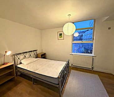 3 bedroom apartment to rent - Photo 6