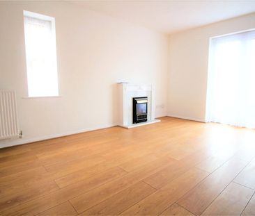 2 bedroom semi-detached house to rent - Photo 3