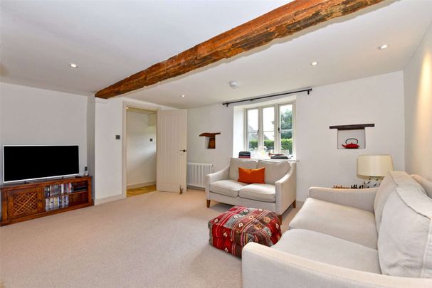 Three bedroom property situated on the edge of the wonderful Cotswold village of Ampney Crucis. - Photo 1