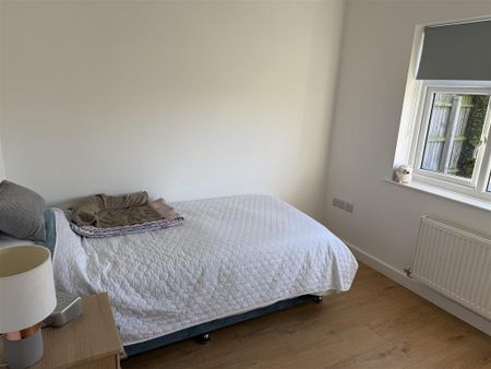 2 bedroom bungalow to rent - Photo 3