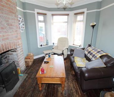1 Pirrie Park Gardens, Belfast, BT6 0AG - Photo 2