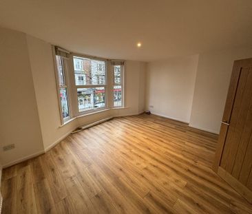 Flat to rent - Photo 2