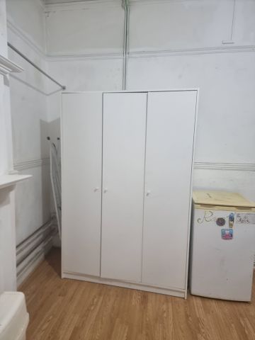 Room in a Shared Flat, High Road Leytonstone, E15 - Photo 2