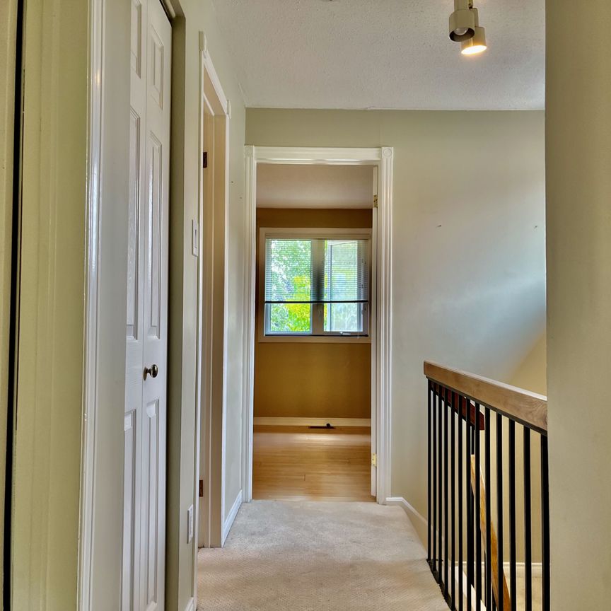 For Lease - 1843 Prestwick Drive, Orleans - Cumberland and Area, Ontario - Photo 1