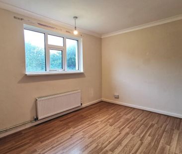 Warburton Gardens, PLYMOUTH - Photo 2