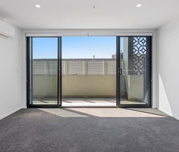 Brand New Two bedroom Apartment - Photo 2
