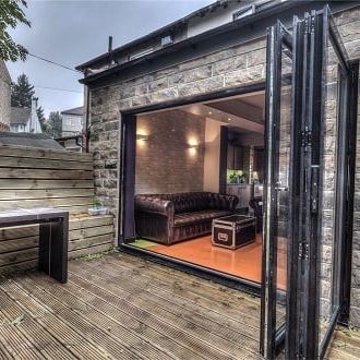 2 Whitegate Road, Huddersfield, HD4 - Photo 1