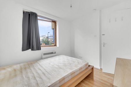 3 bedroom Flat To Let Total Size: 711 SQ FT - Photo 5