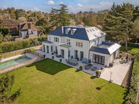 6 bedroom detached house to rent - Photo 4