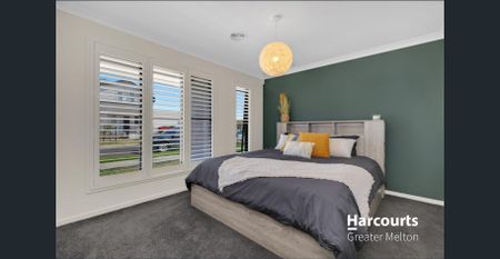 Modern Family Living in Prime Werribee Location - Photo 4