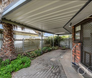 Open the Door to Comfortable Family Living in Happy Valley - Photo 2