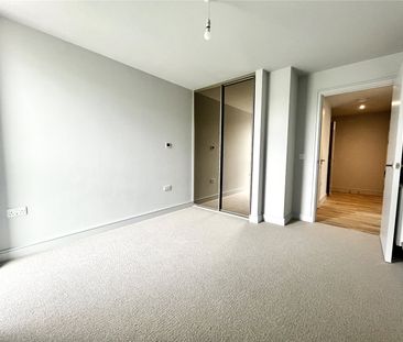1 Bedroom - Photo 2