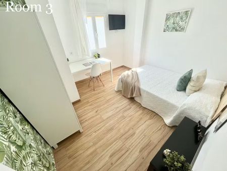 Barriada La Palmilla, Sevilla, Andalusia 41009 - Photo 3