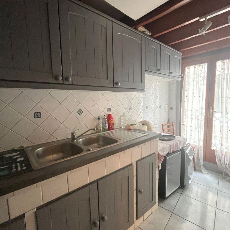 BARBENTANE, maison de village d'environ 52 m2, - Photo 1